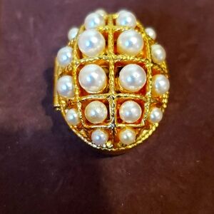 Avon Pearl Ring